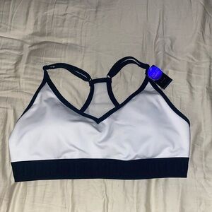 Victoria’s Secret sports bra Large NWT